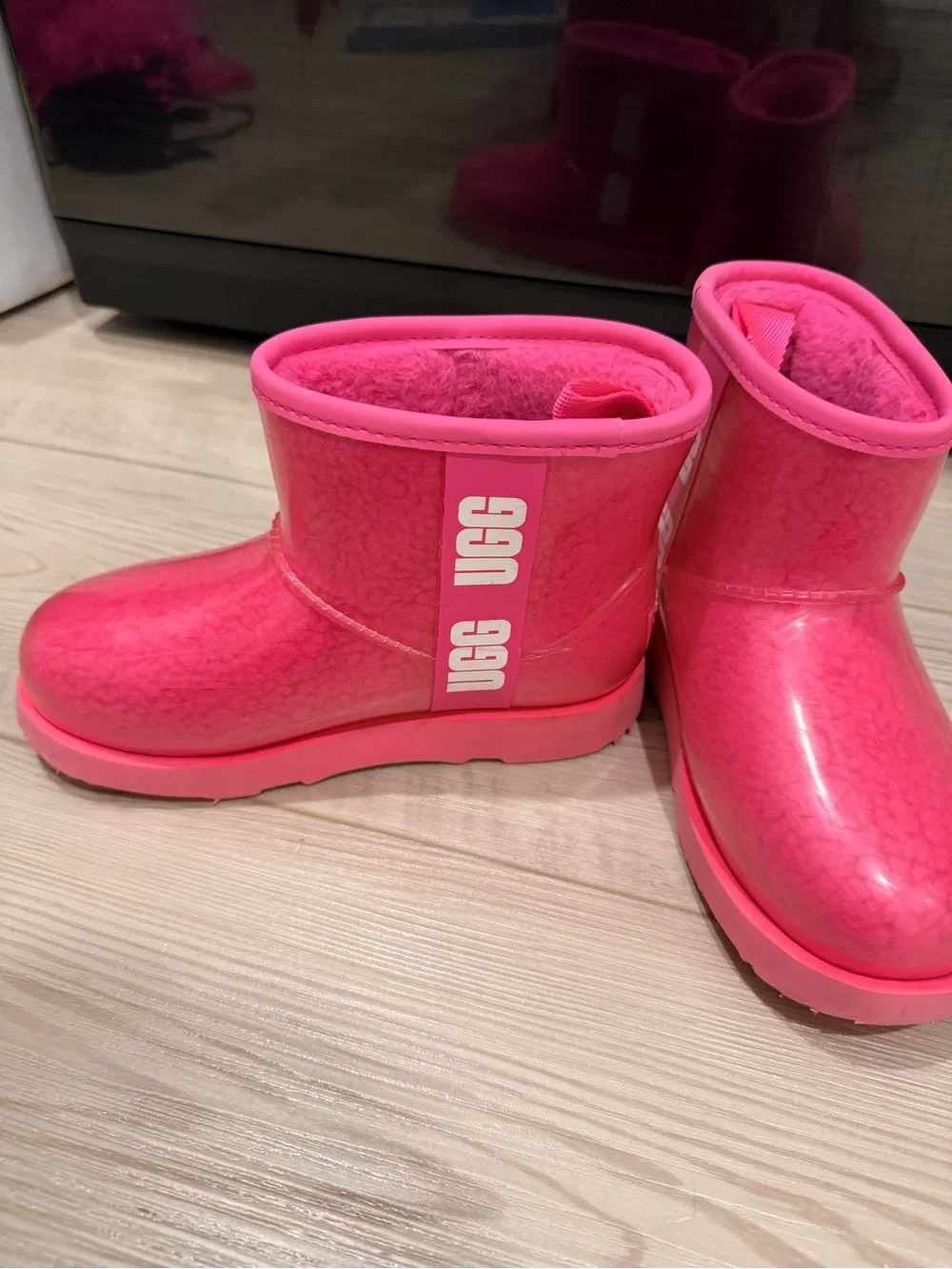 UGG Kids Hot Pink Glossy Shearling-Trim Rain Boots